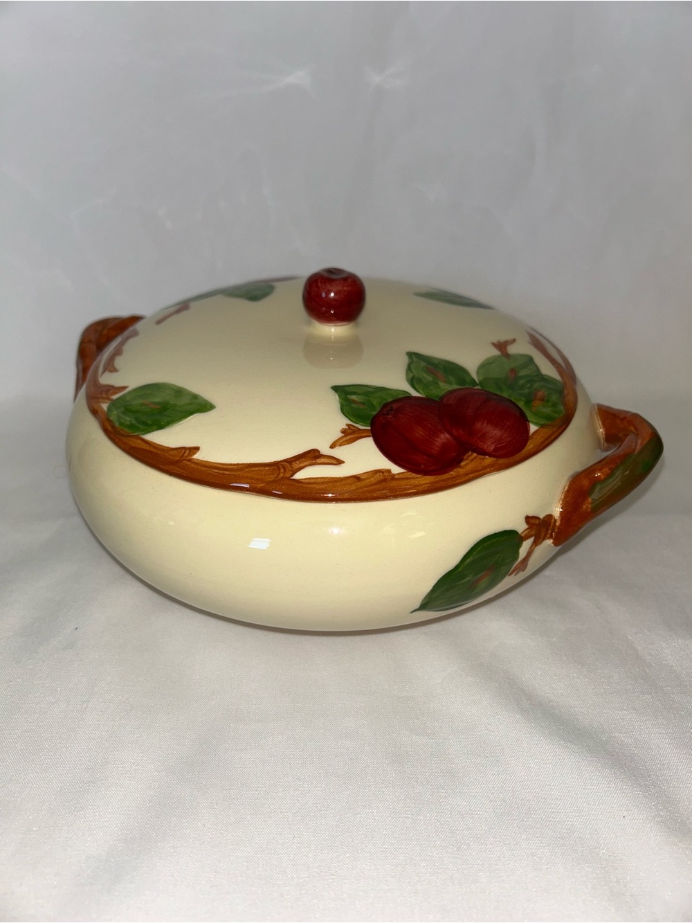 Franciscan Apple Small Covered Casserole Dish w/ Lid USA Vintage Serving Bowl